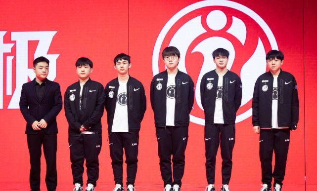 赛中的一场 赛中的一场