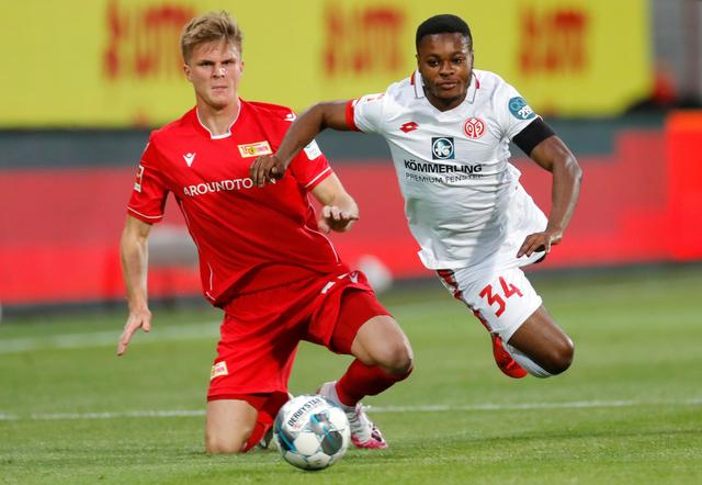 增添了光彩 增添了光彩