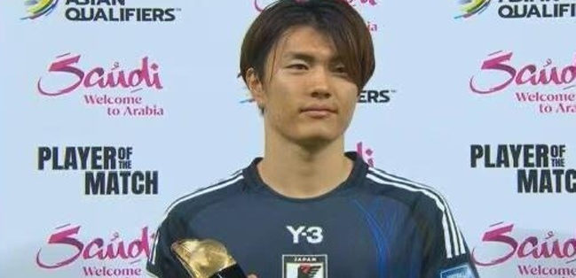 频繁爆出更 频繁爆出更